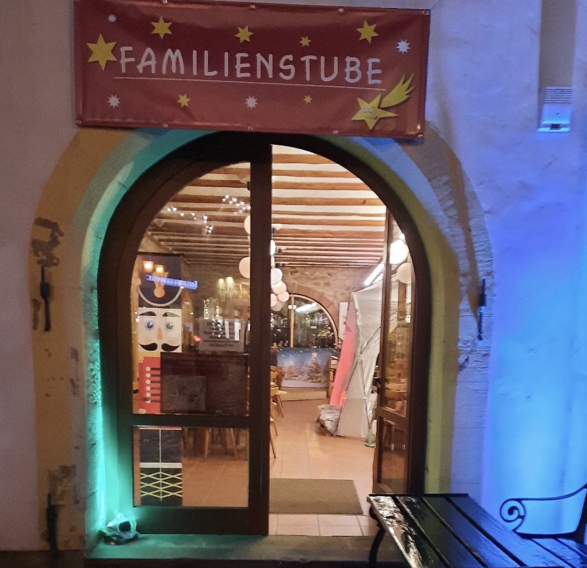 Märchen Erzählungen in der Familienstube auf dem Adventsmarkt